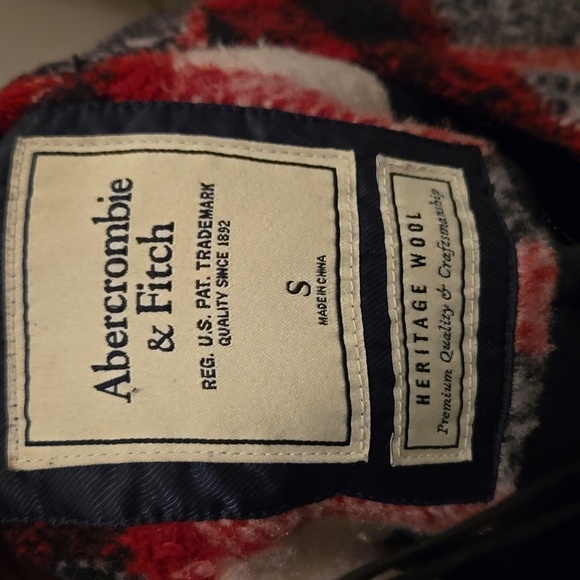 ⭐️ Host Pick ⭐️Abercrombie and Fitch | Wool Plaid Jacket - Picture 5 of 6